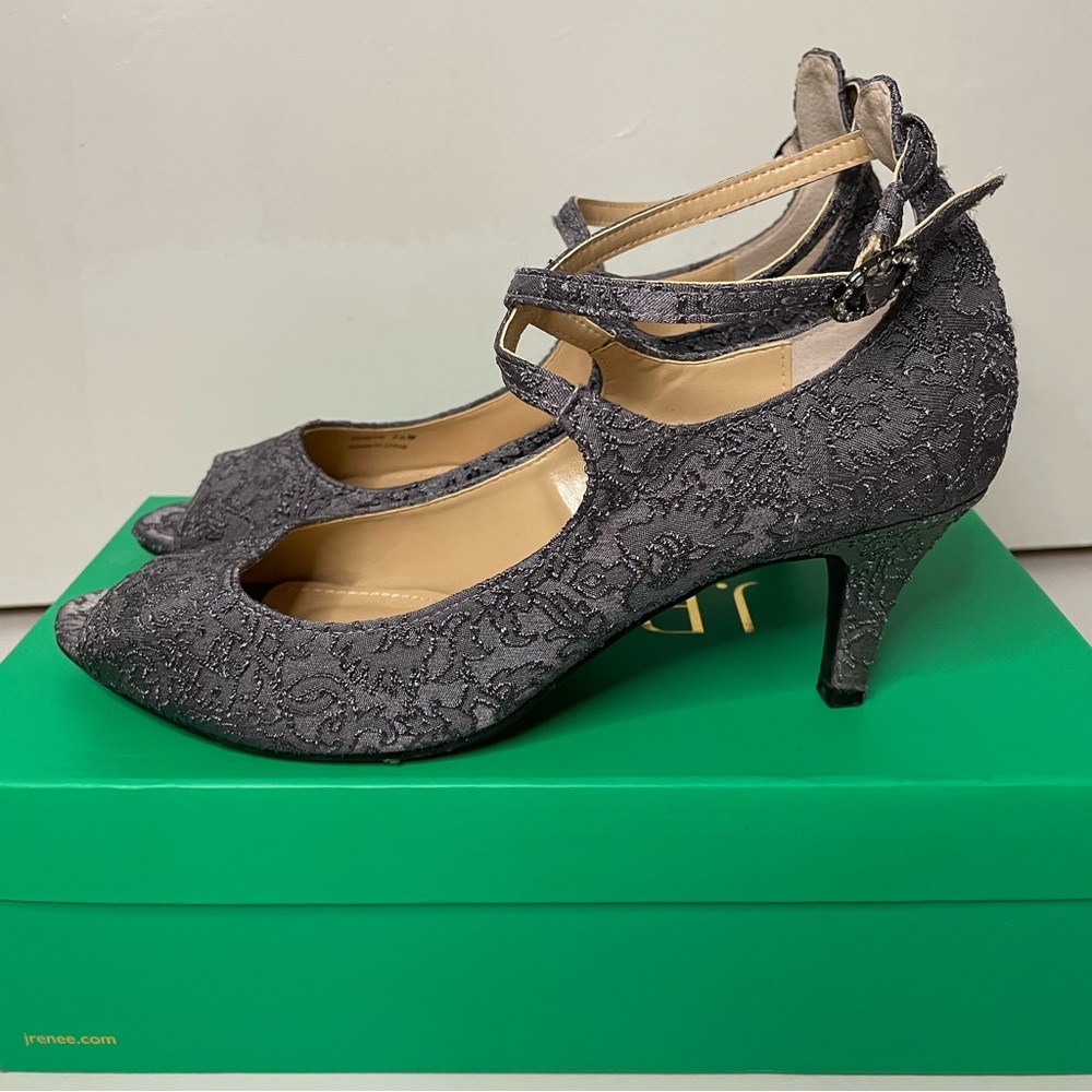 J. Reneé ROLYNE Gray Floral Damask Fabric Pump Size 8.5W - Picture 3 of 13